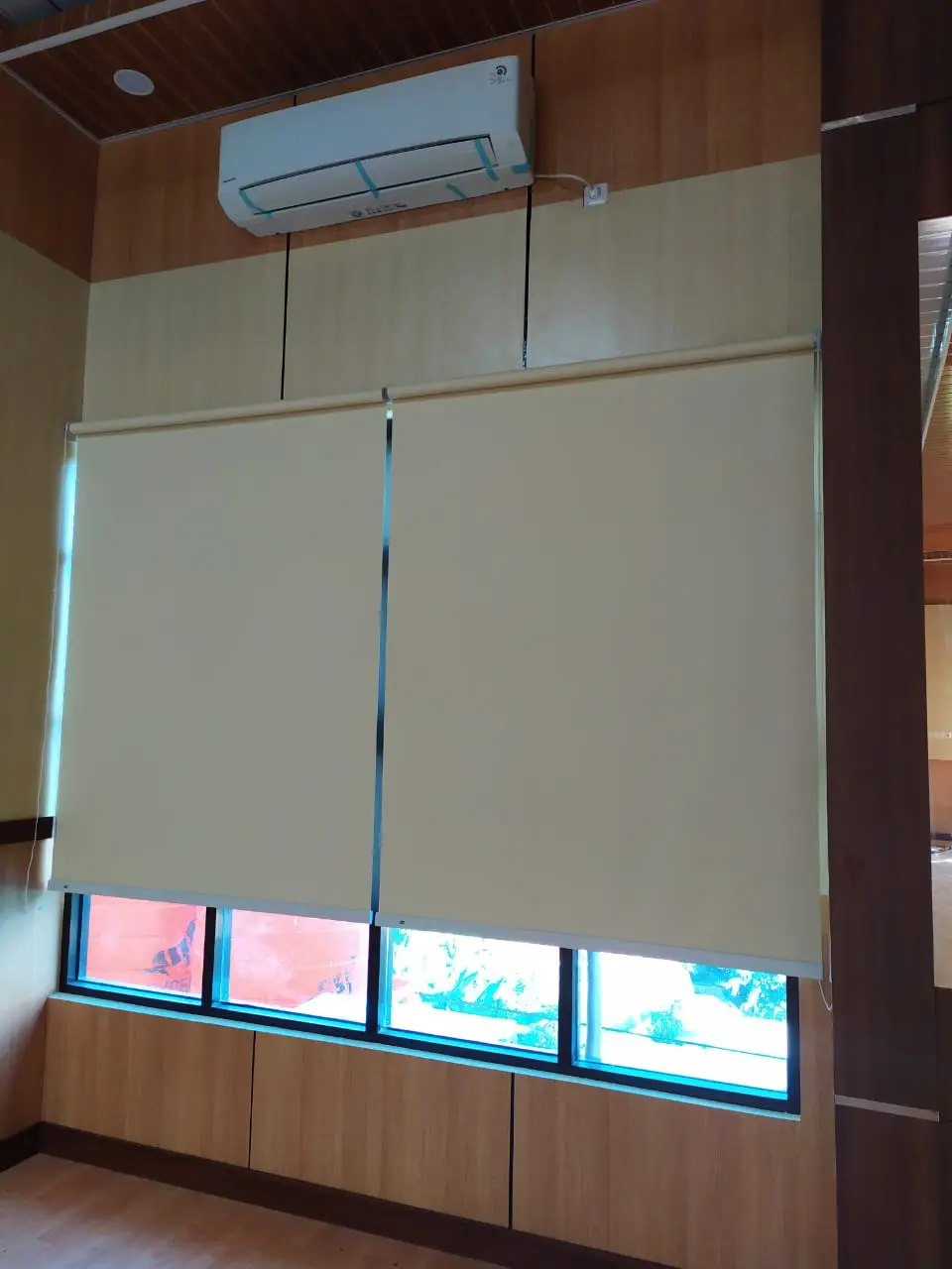 Roller Blinds Onna Project