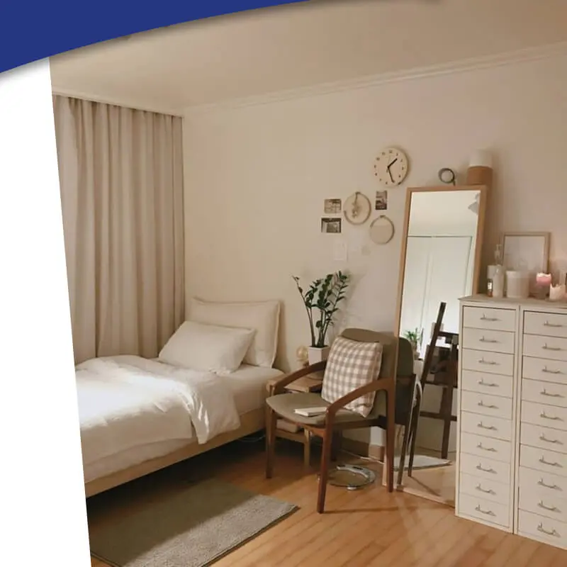 1. Hiasi kamar dengan tanaman hias