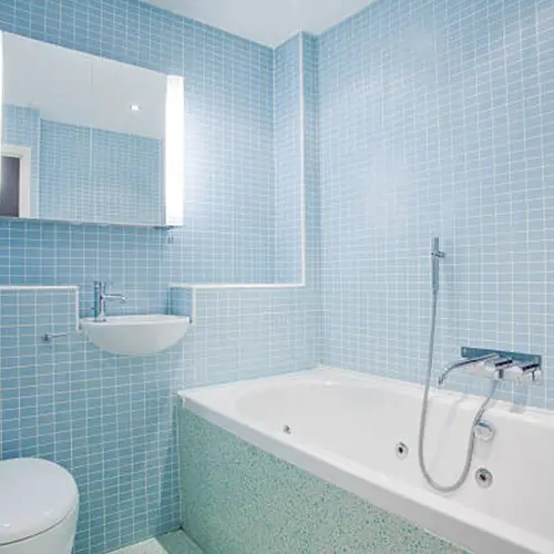 3. Keramik biru muda