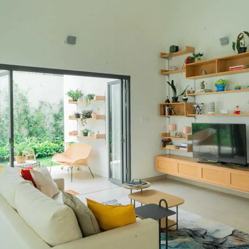 Ruangan Keluarga Terhubung dengan Teras