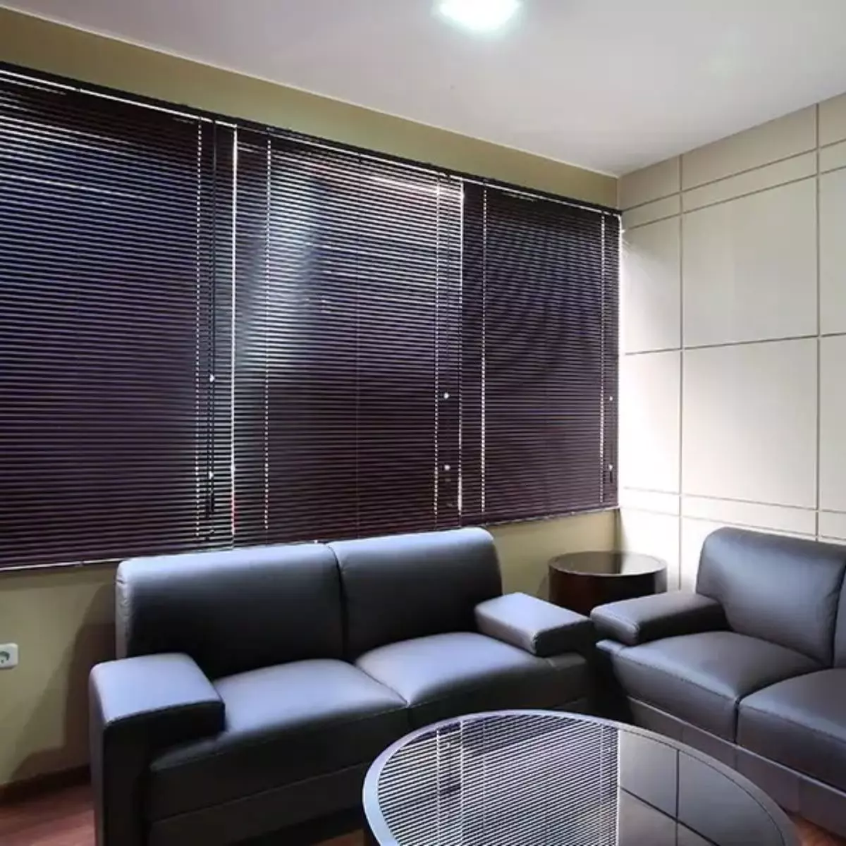 Aplikasi Slimline Blinds dalam Berbagai Ruangan