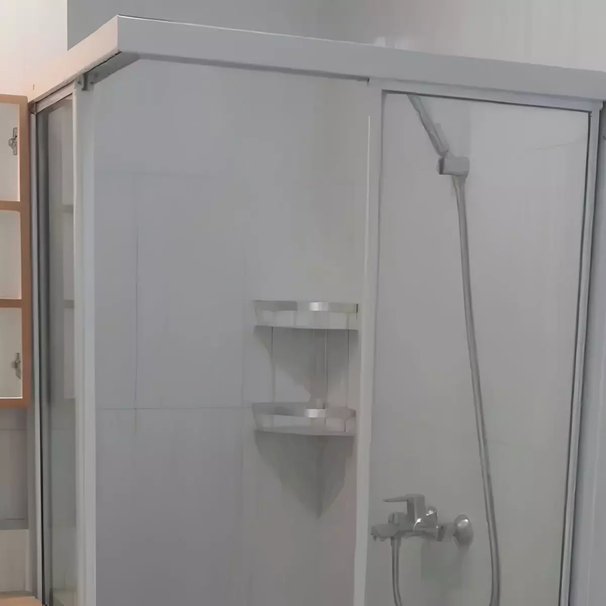 Kapan Sebaiknya Menggunakan Shower Screen Custom?